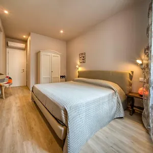Alloggio in famiglia L'indipendenza, La Casa Dei Viaggiatori, Siena