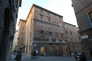 Bnb Residenza D Epoca Il Casato Siena Alojamento de Acomodação e Pequeno-almoço
