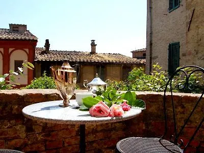Bnb Residenza D Epoca Il Casato Siena Alojamento de Acomodação e Pequeno-almoço